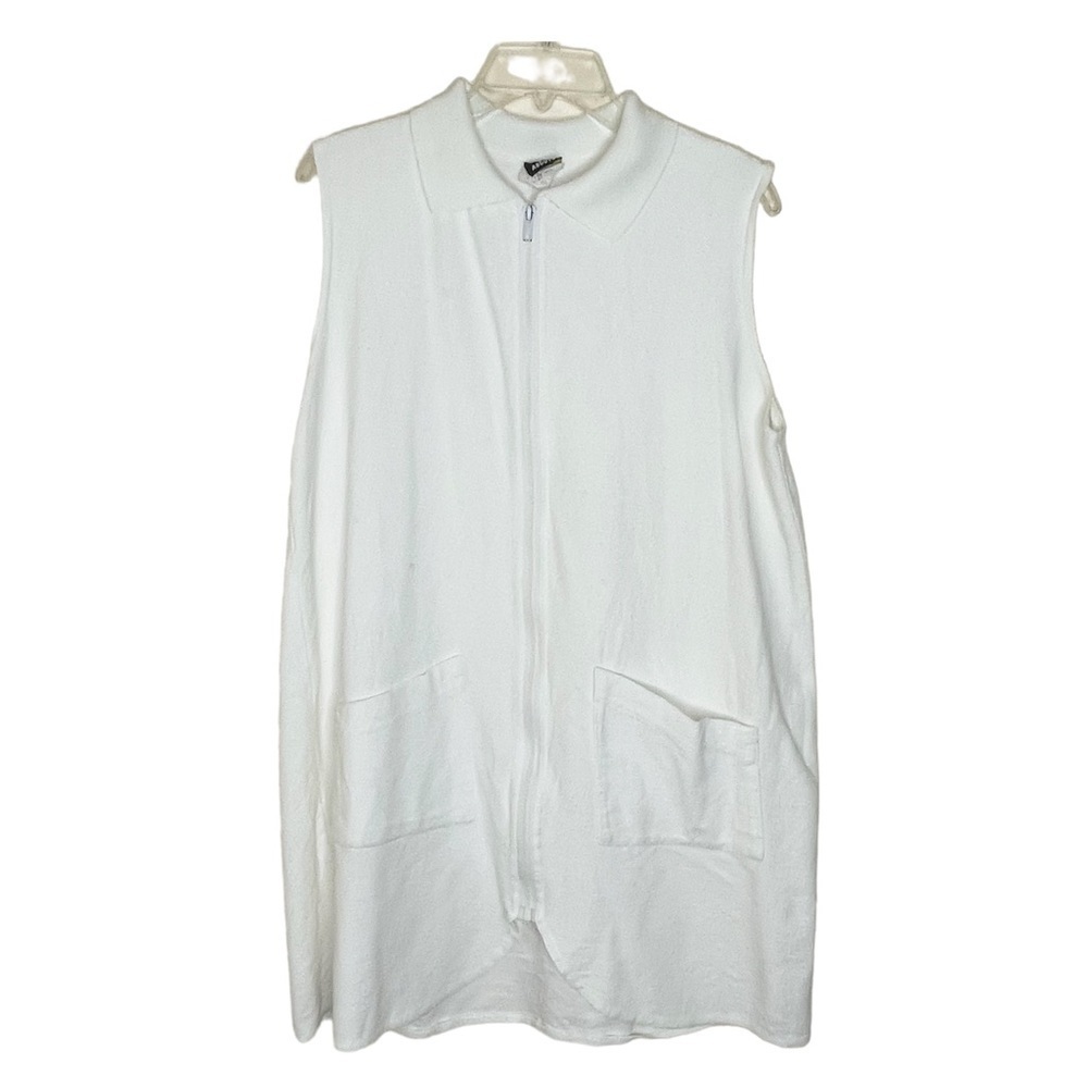 3/$20 ❤️ WEAR Abouts White Knit Jersey Vest US M